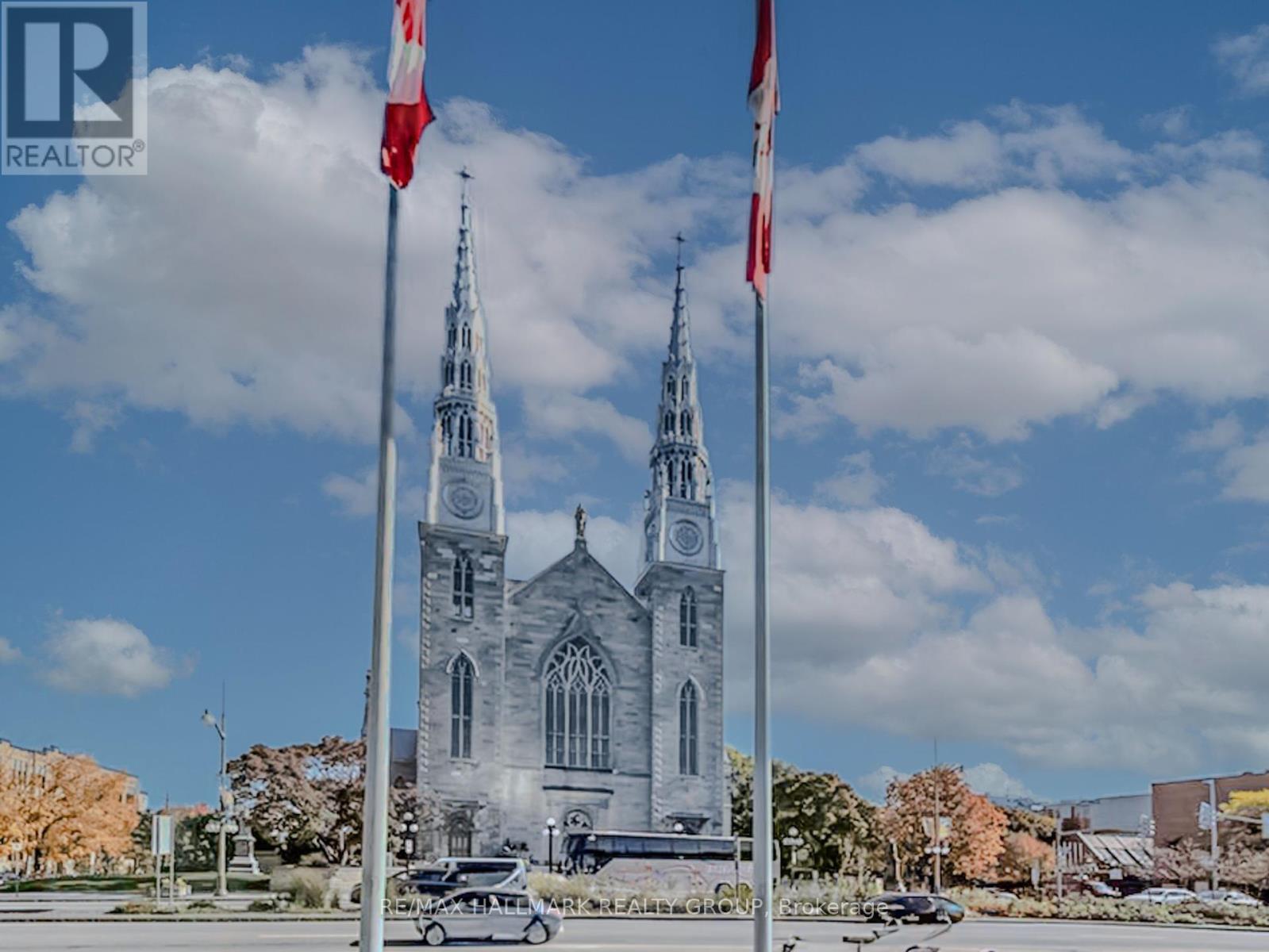 Photo 6 of 11 202 St Patrick Street, Ottawa ON