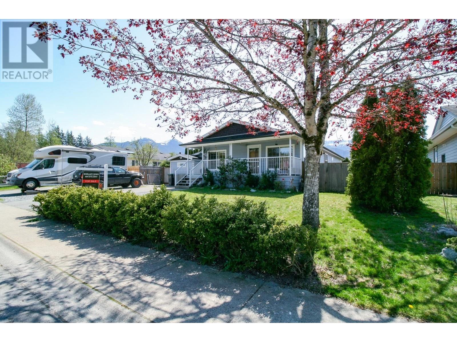 1061 EDGEWATER CRESCENT, Squamish real estate listing R2993743