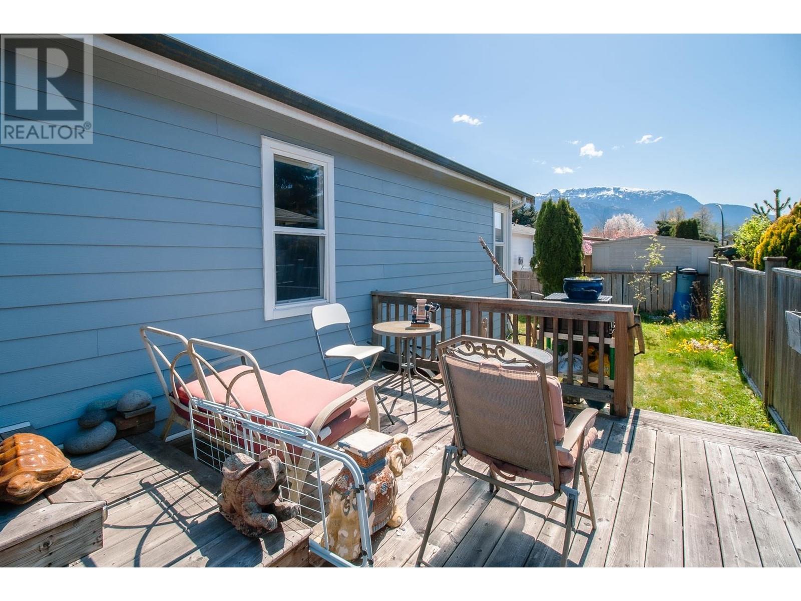 1061 EDGEWATER CRESCENT, Squamish real estate listing R2993743
