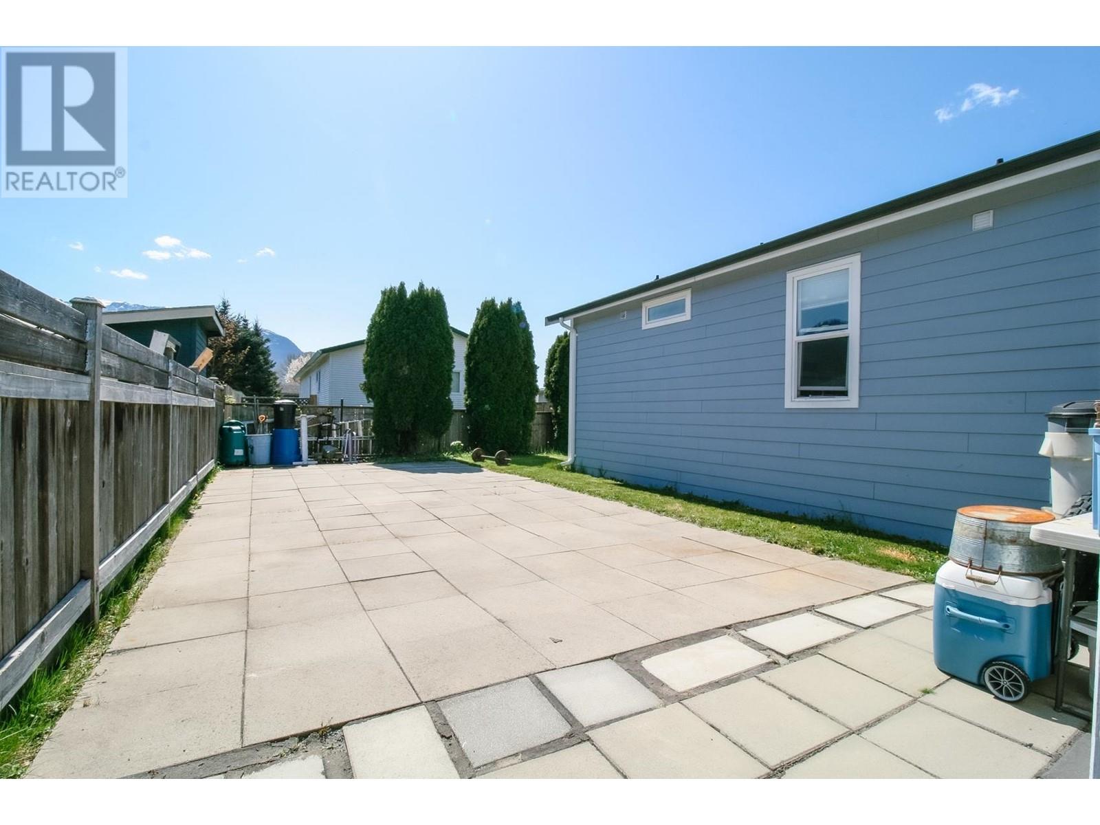 1061 EDGEWATER CRESCENT, Squamish real estate listing R2993743