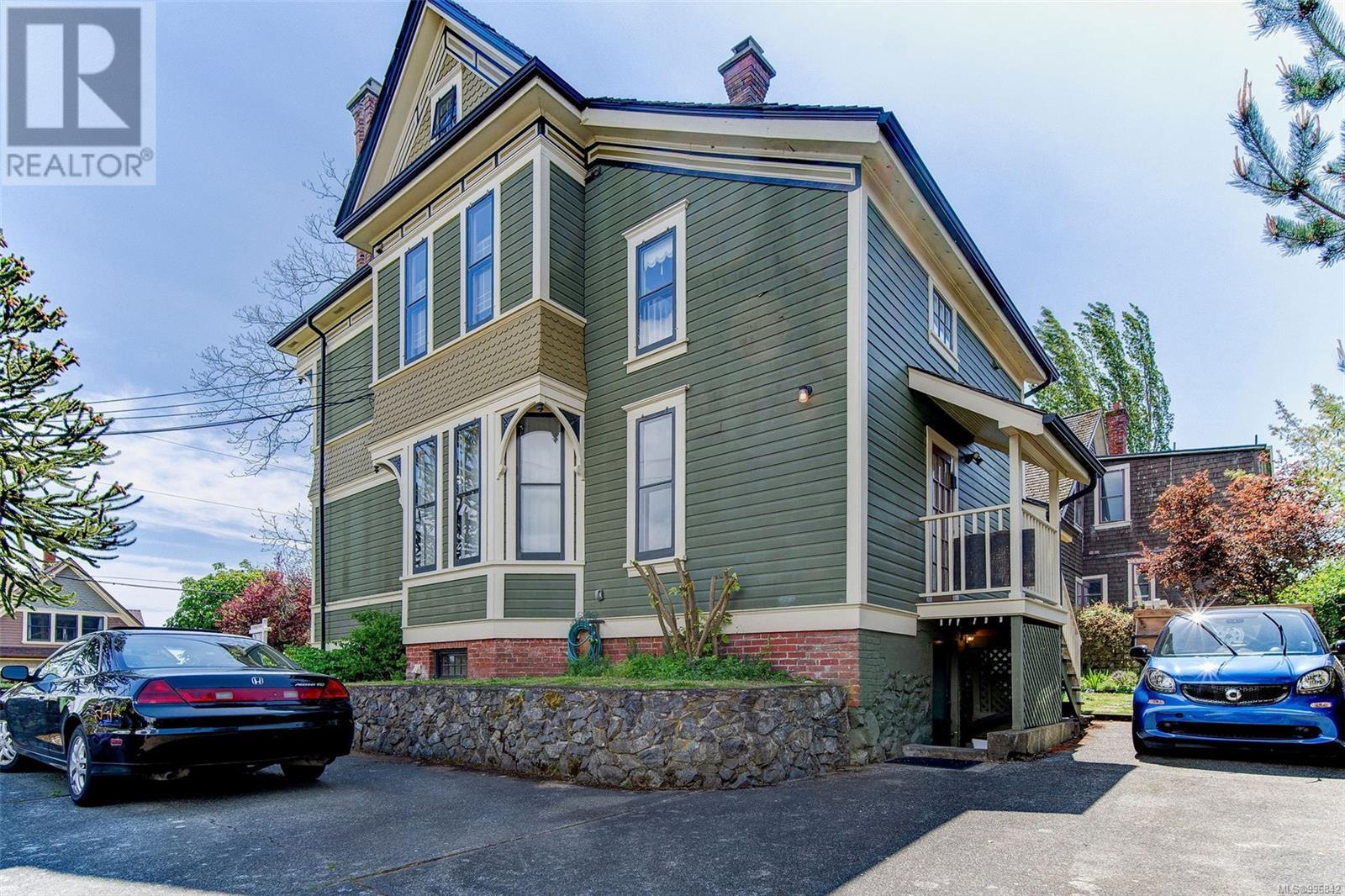 1020 Catherine St, Victoria