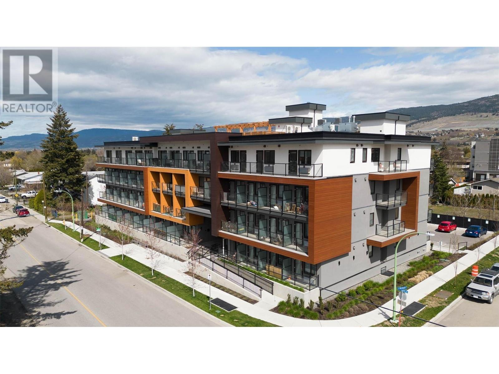 210 345 Dougall Road North, Kelowna