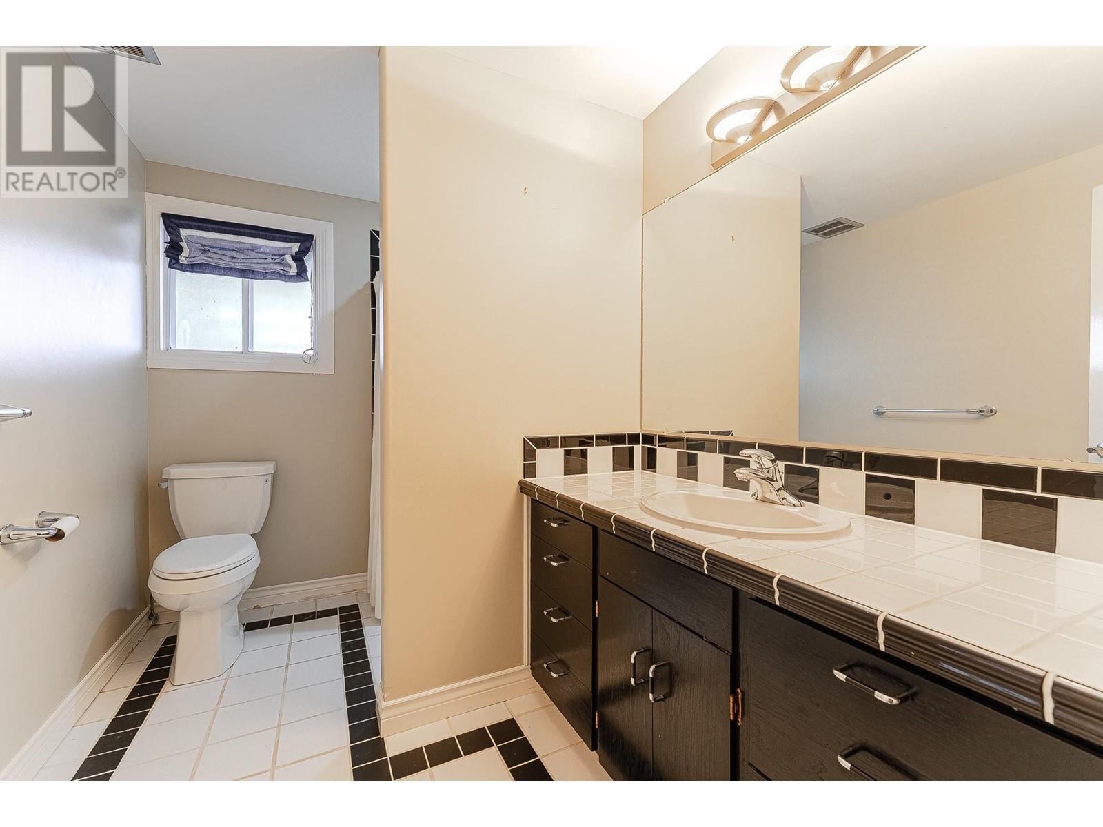 3029 Spruce Drive, Naramata