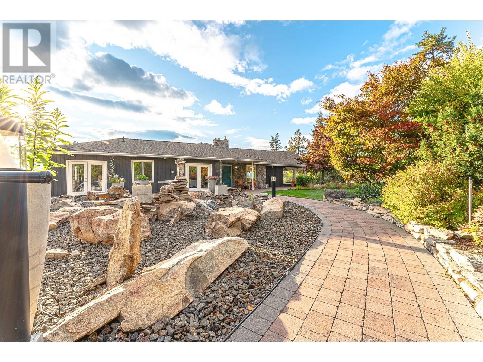  3029 Spruce Drive, Naramata