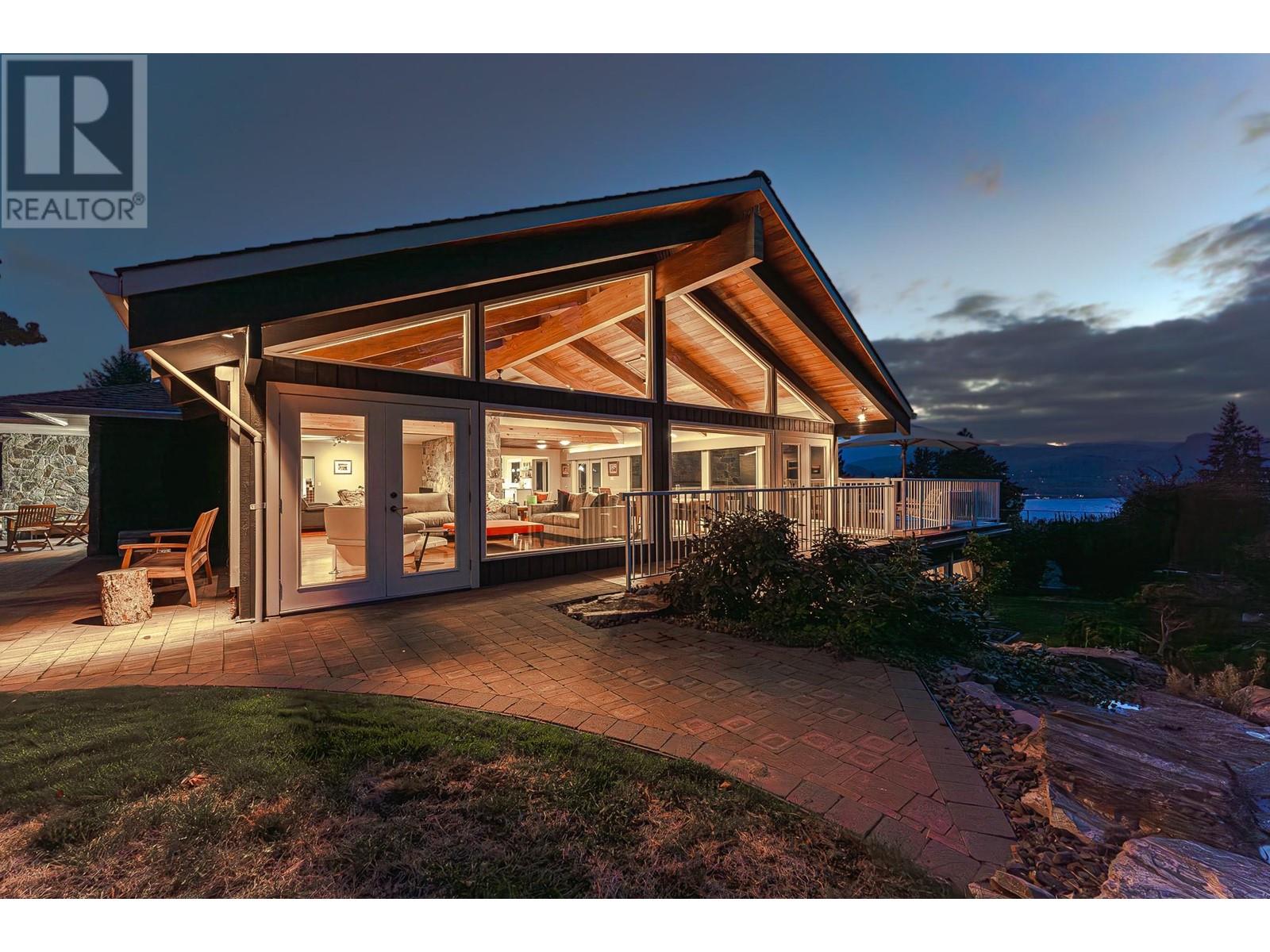  3029 Spruce Drive, Naramata