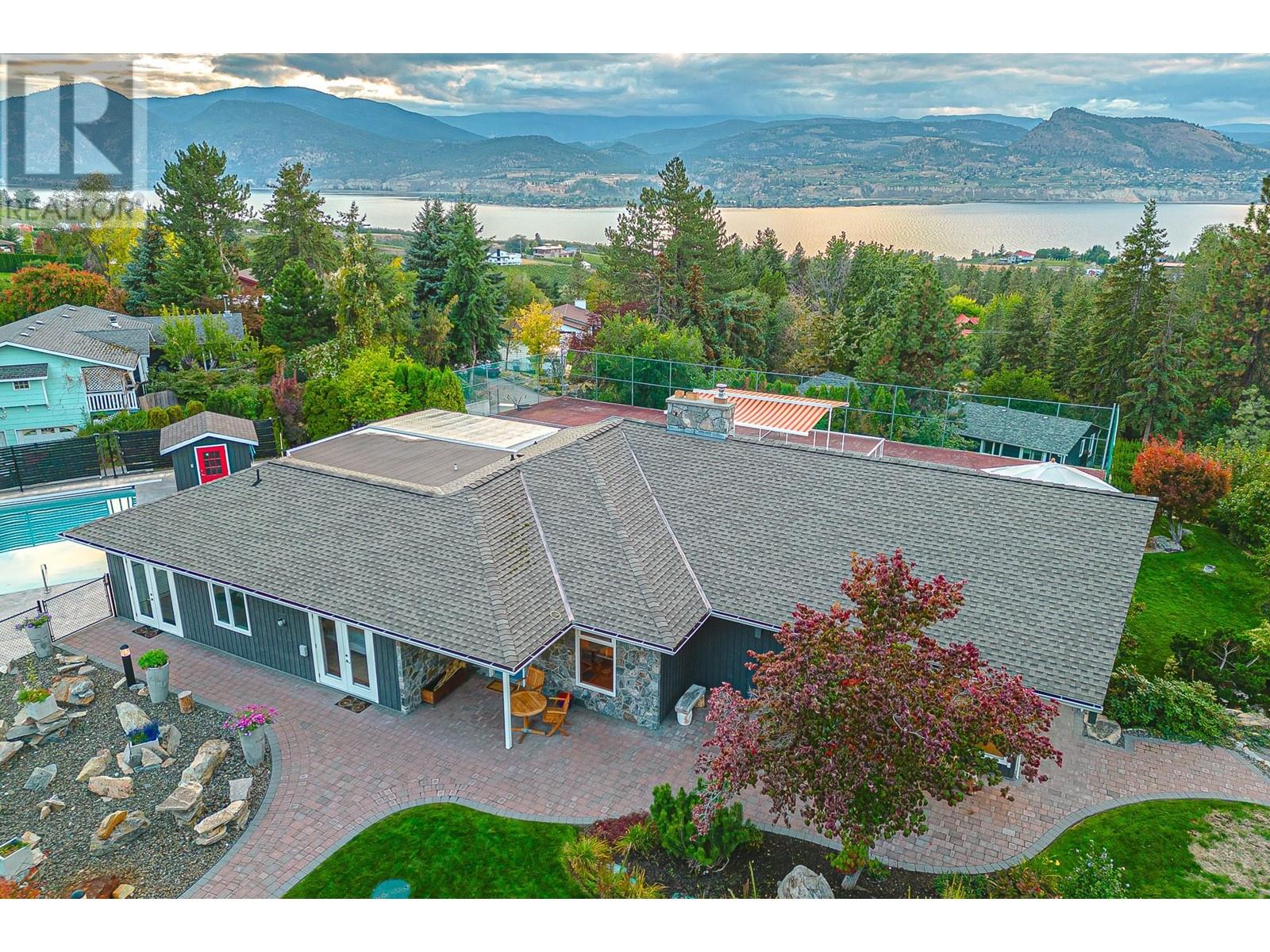  3029 Spruce Drive, Naramata