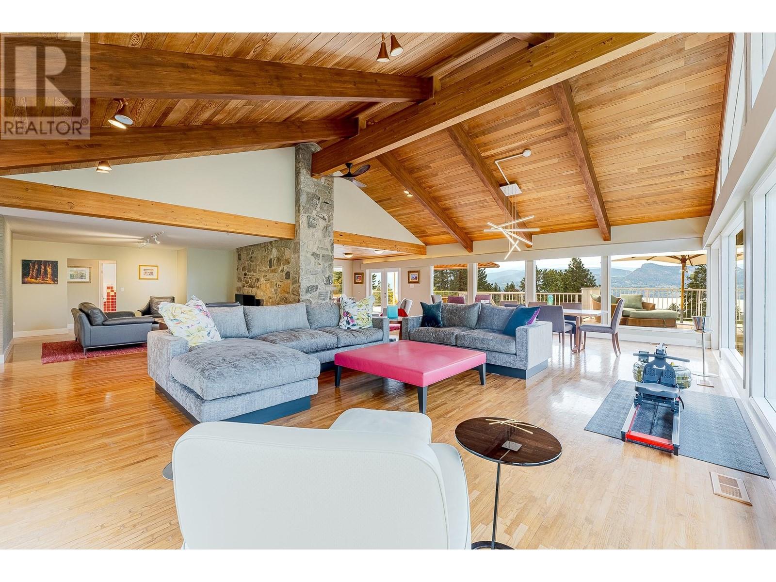  3029 Spruce Drive, Naramata