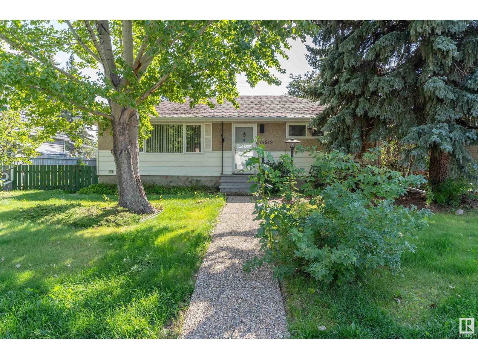 14519 86 AV NW, Edmonton