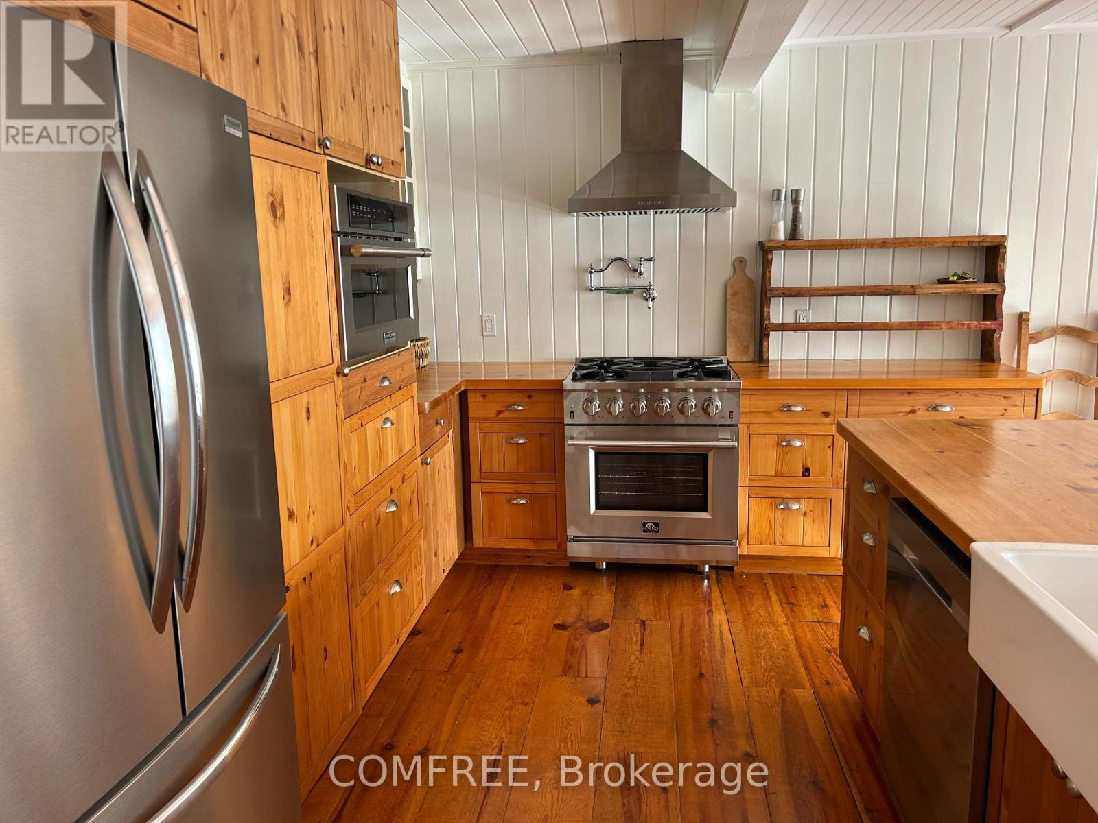 Photo 4 of 865 Adams Road, Innisfil ON