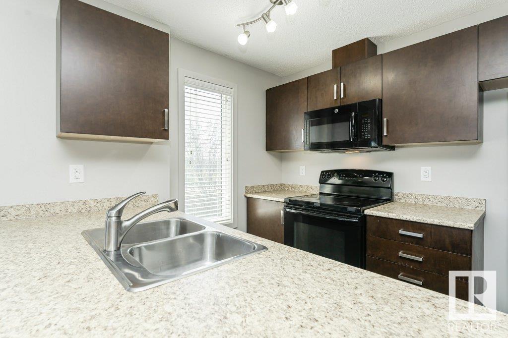 #201 5521 7 AV SW, Edmonton