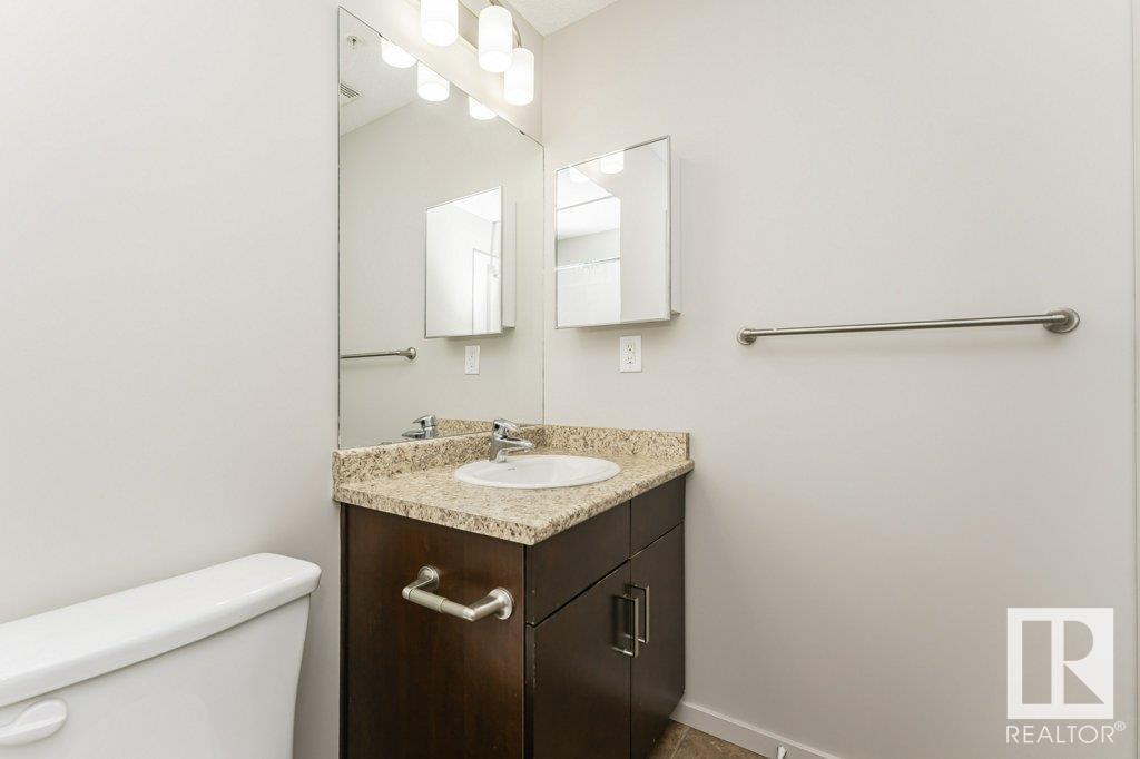 #201 5521 7 AV SW, Edmonton