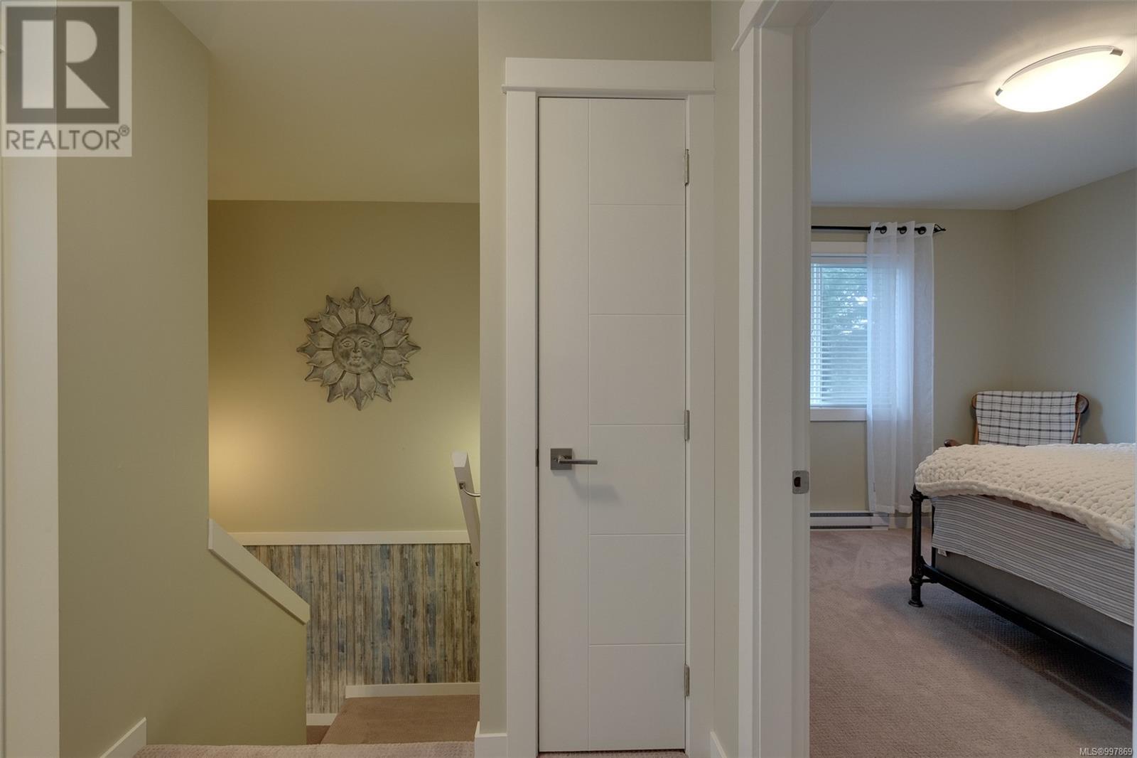 108 912 Jenkins Avenue, Langford