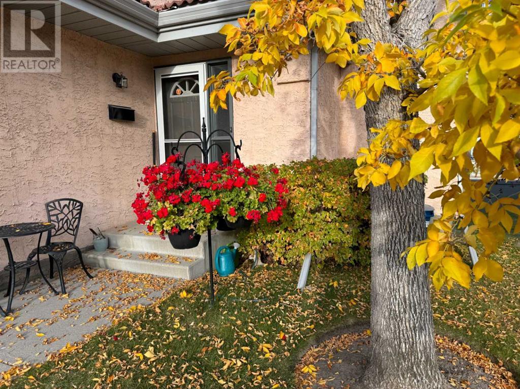 Single Family House for Sale in   Patina Drive SW Patterson Calgary 