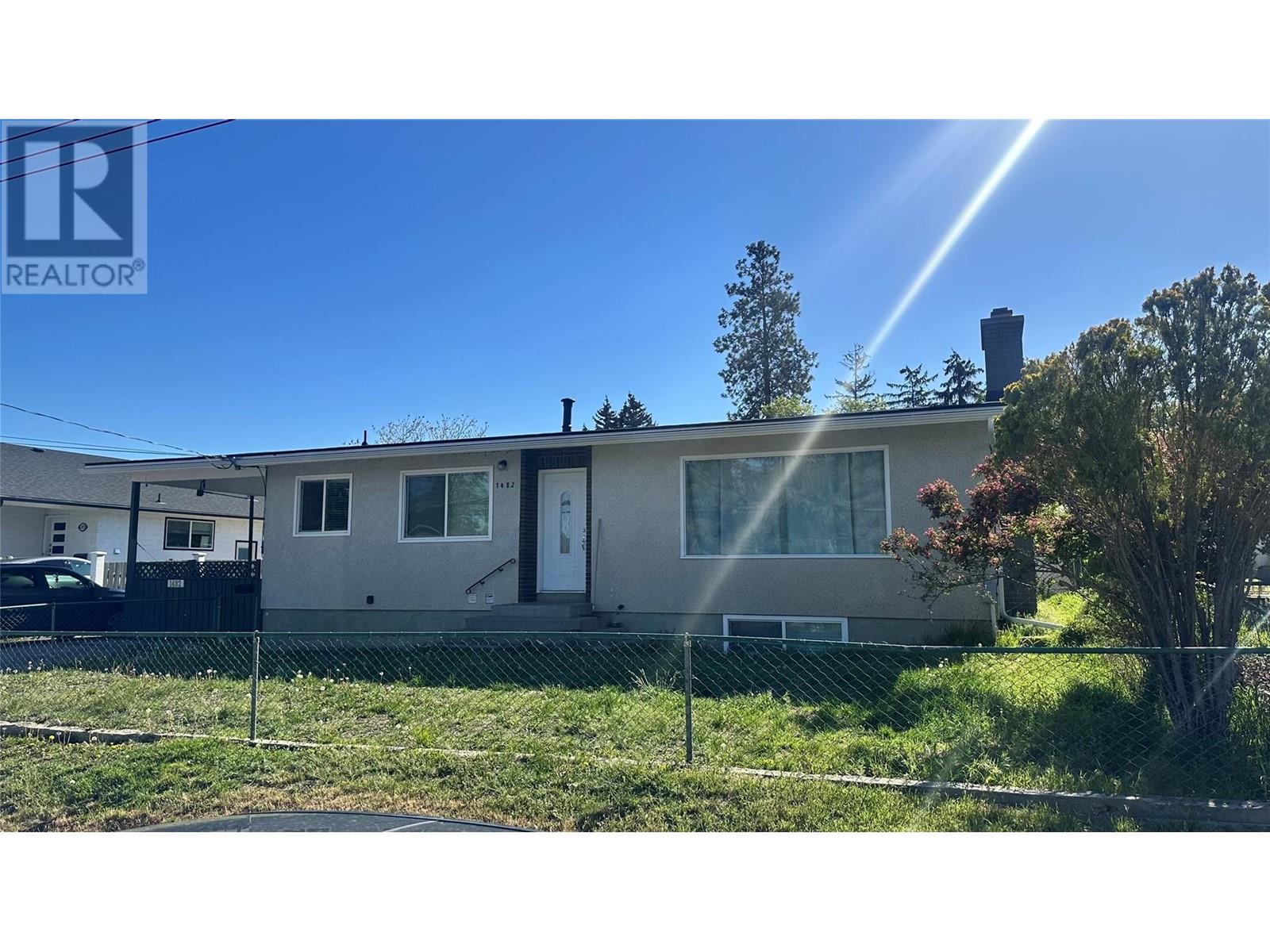 1482 COLUMBIA Street, Penticton