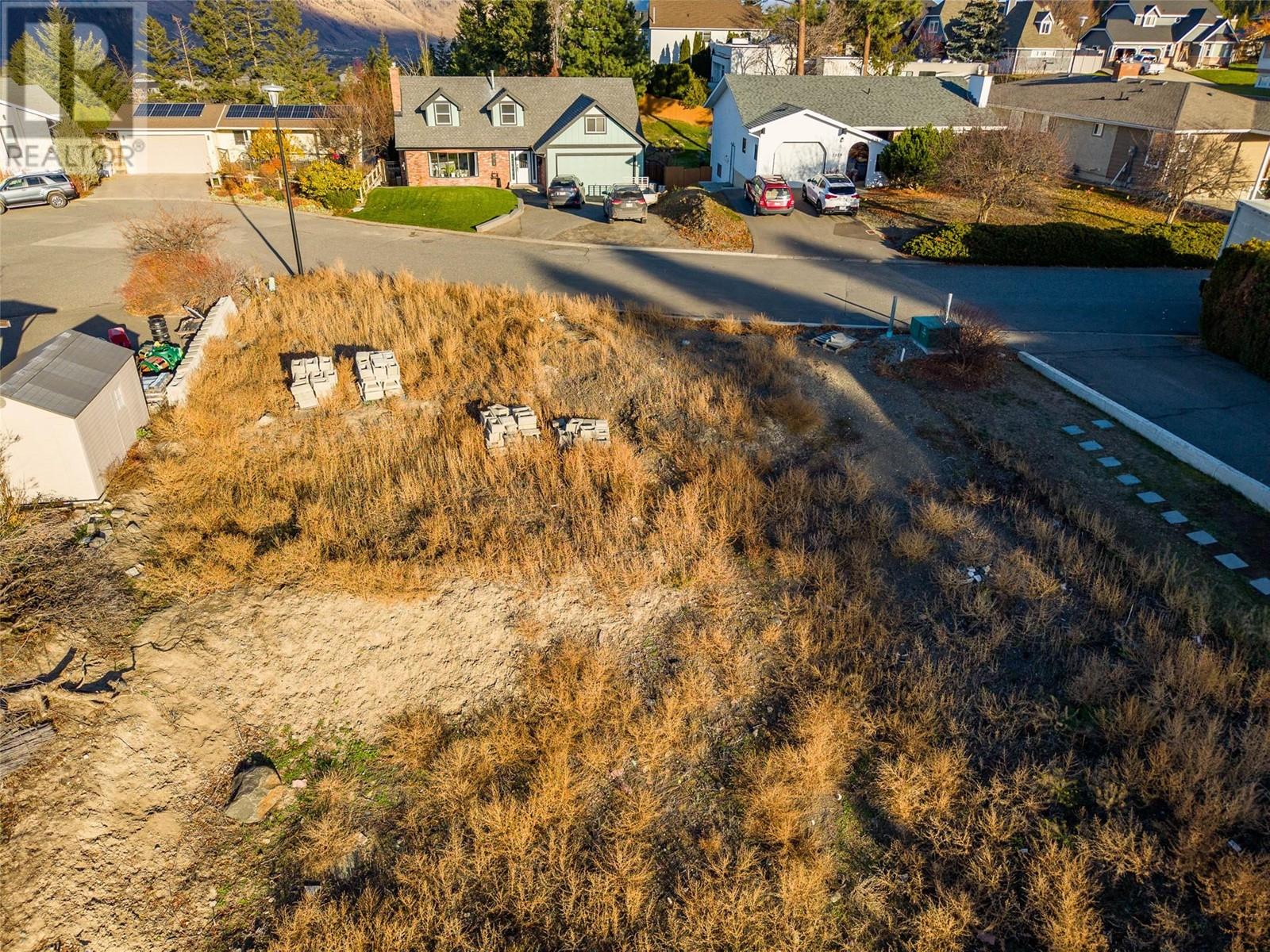 Photo 8 of 1916 Glencoe Place, Kamloops BC