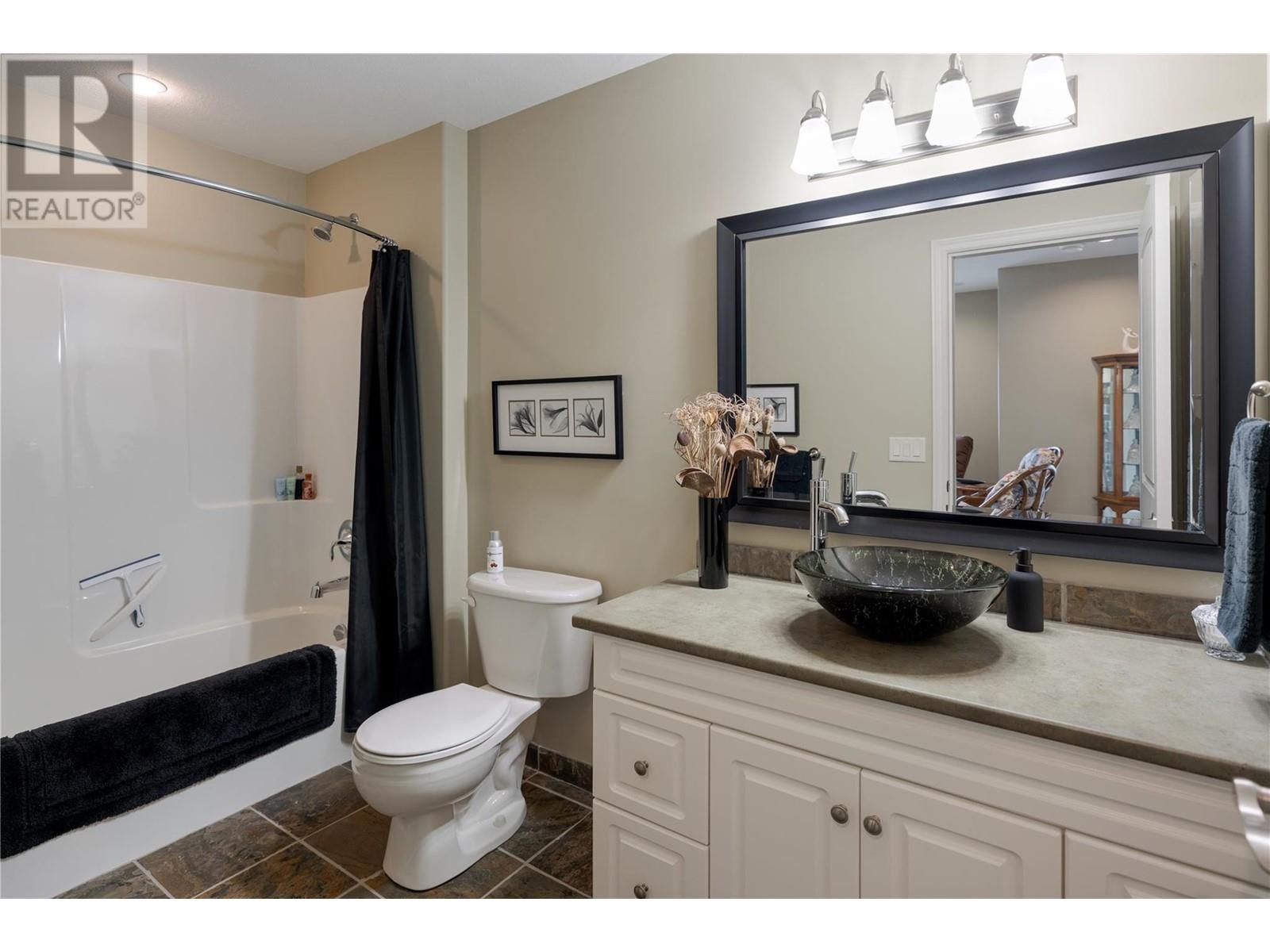  5165 SANDHILLS Drive, Kelowna