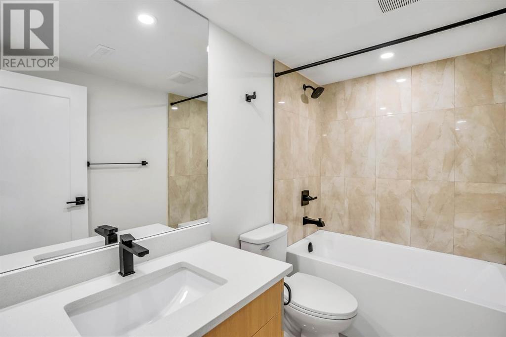 Single Family House for Sale in  Edgepark Way NW Edgemont Calgary 