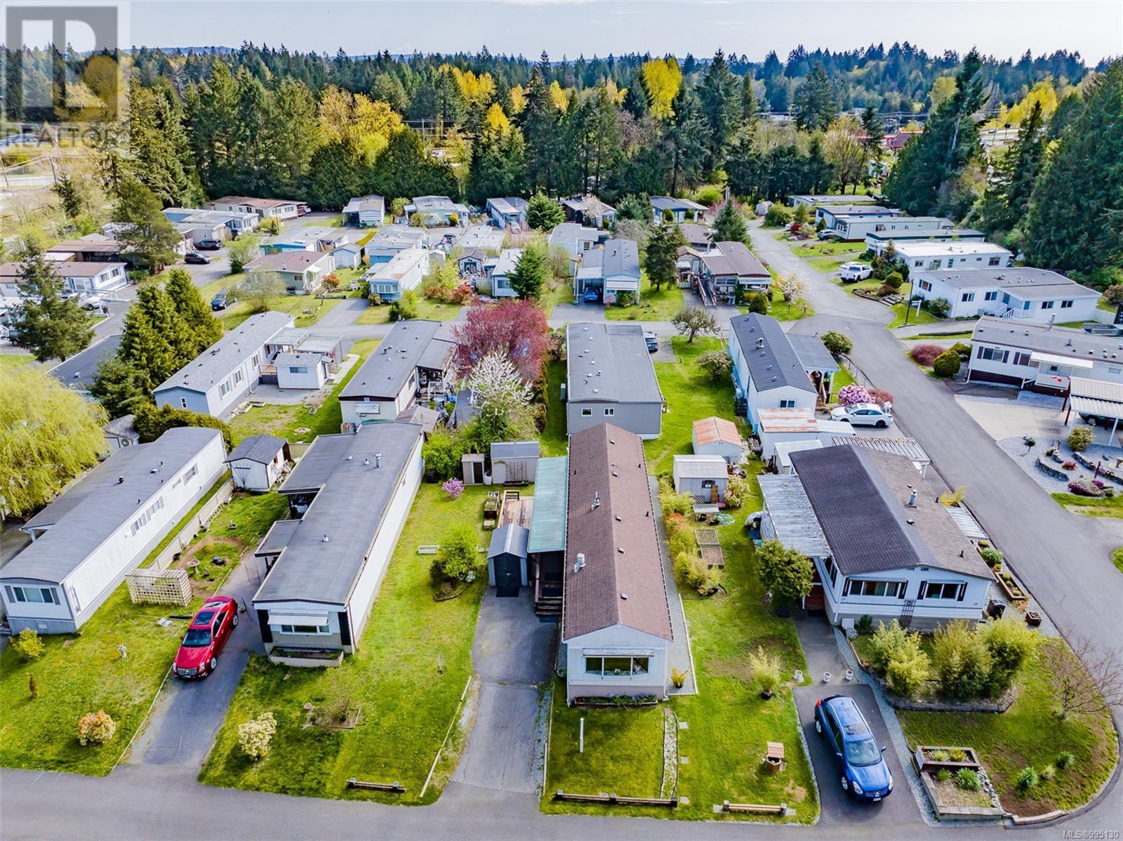 Photo 7 of 19 61 12 Th St, Nanaimo BC