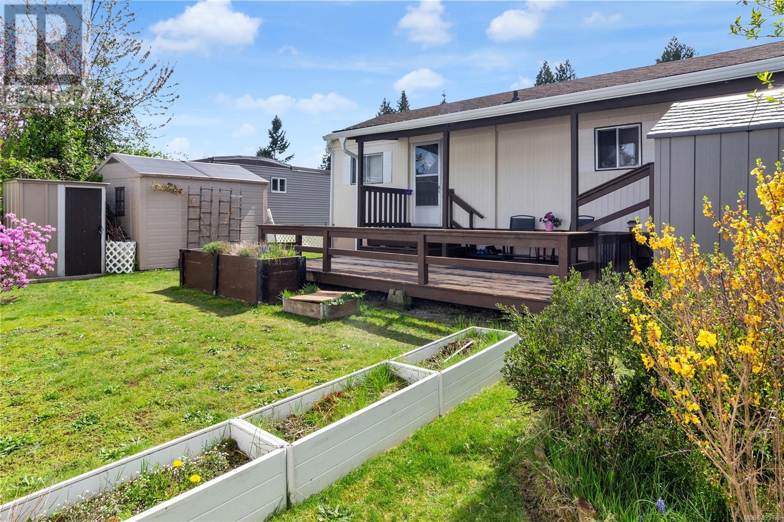 Photo 11 of 19 61 12 Th St, Nanaimo BC