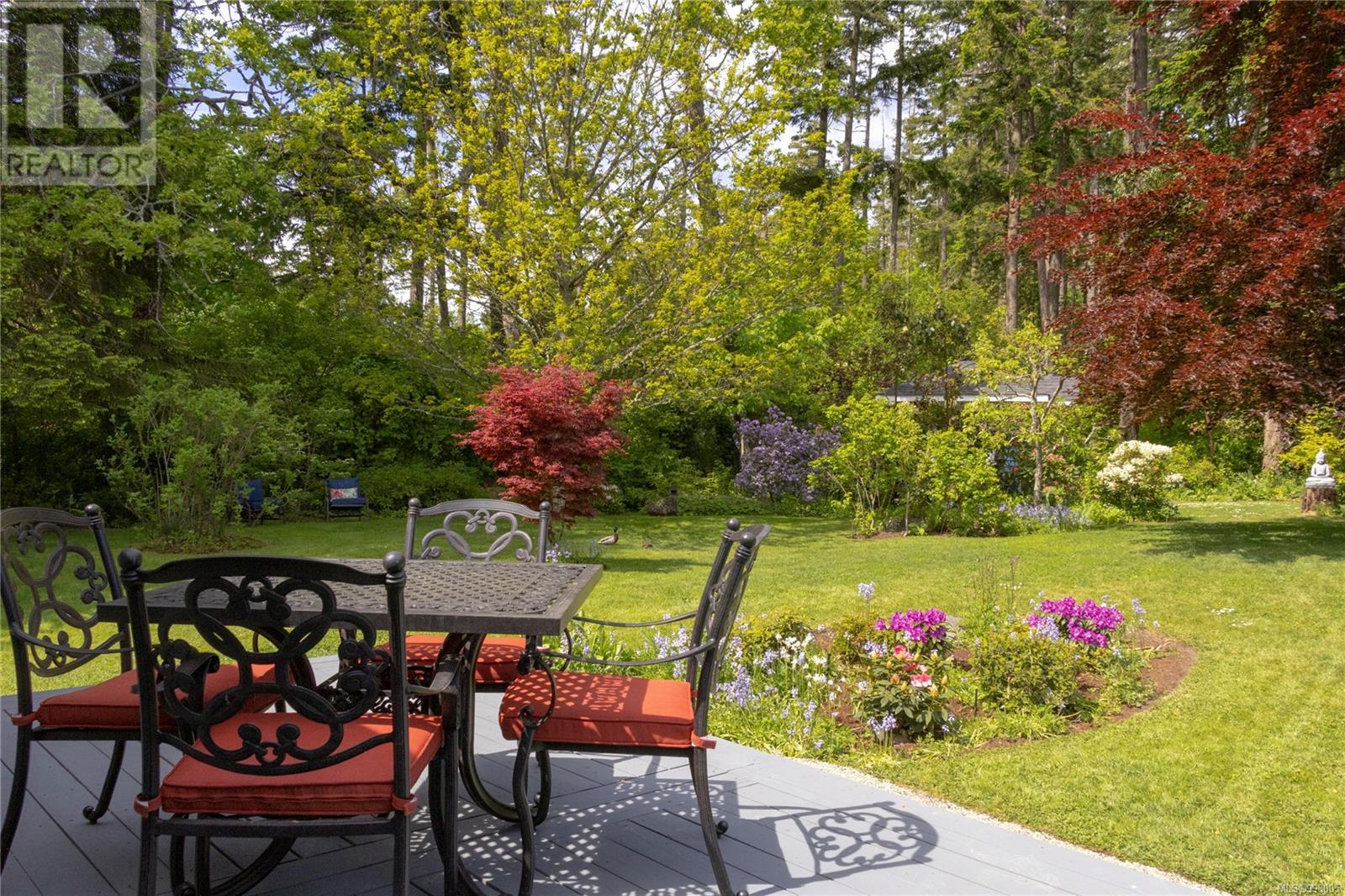 3972 Wolsey Place, Saanich