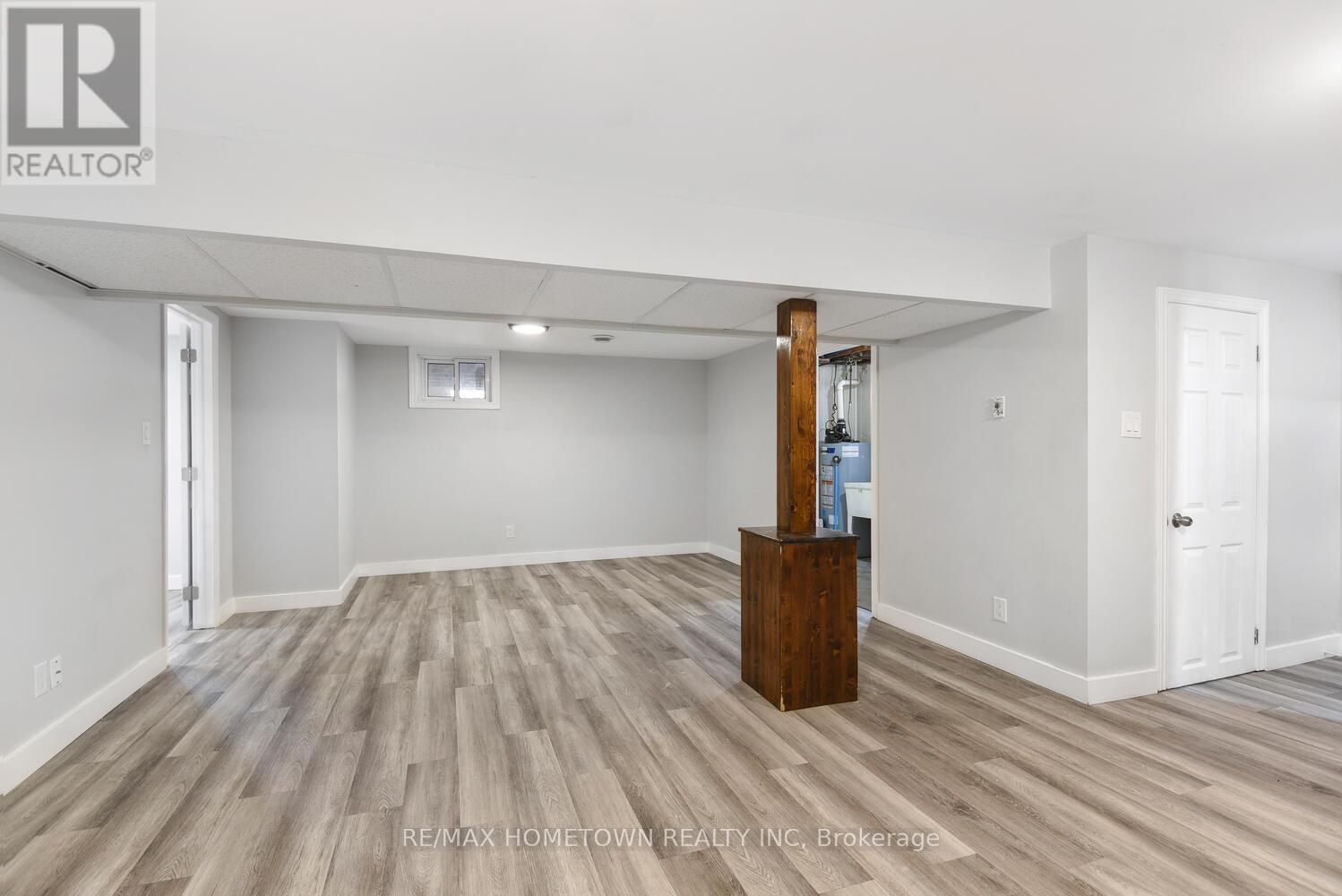 Photo 21 of 4 Otter Drive, Brockville ON
