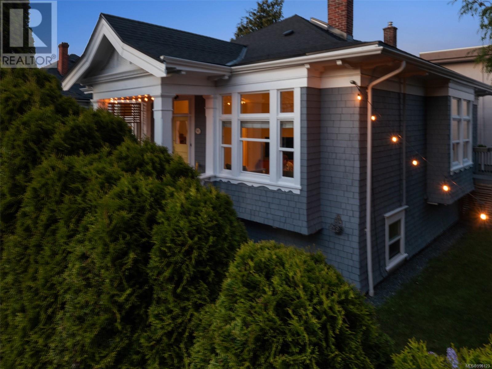  917 Catherine Street, Victoria