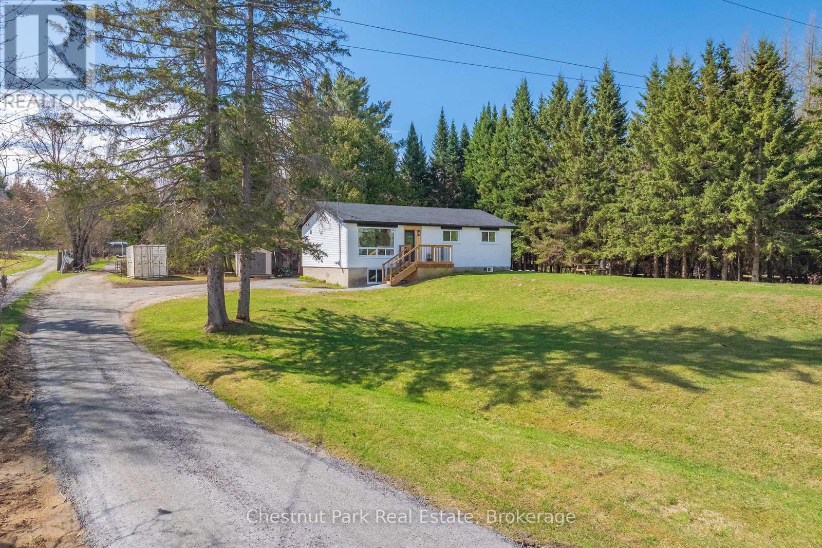 Photo 5 of 179 Rowanwood Road, Huntsville ON