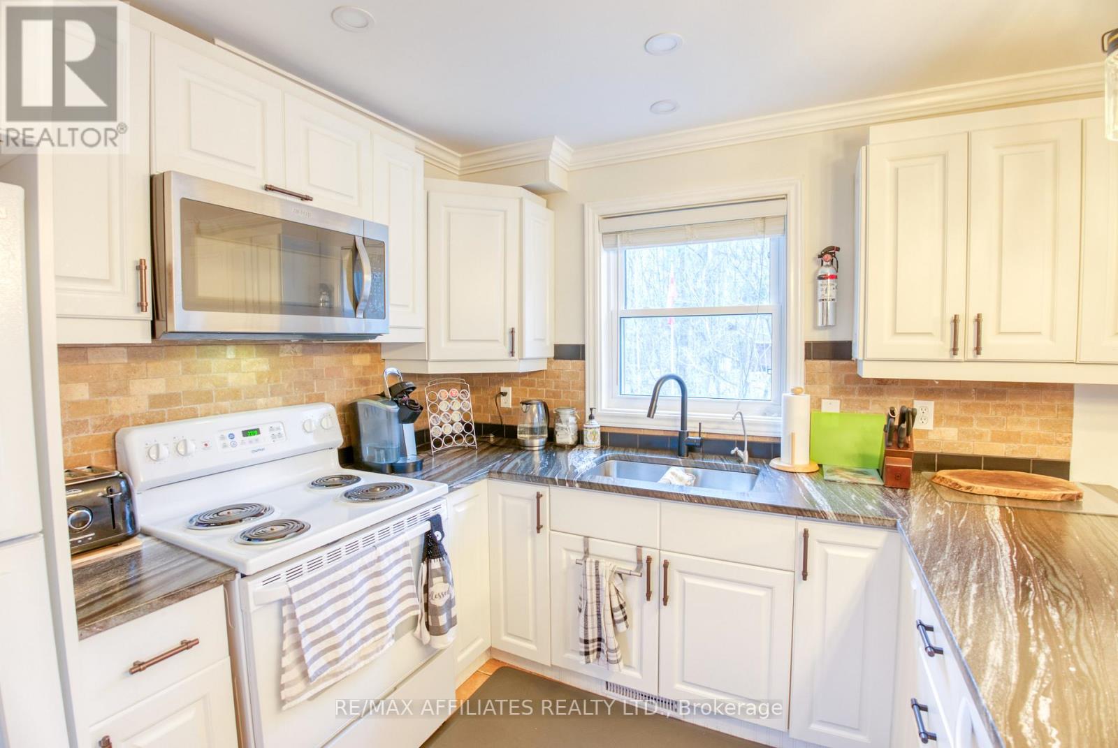 Photo 47 of 133 Swan Lane N, Rideau Lakes ON