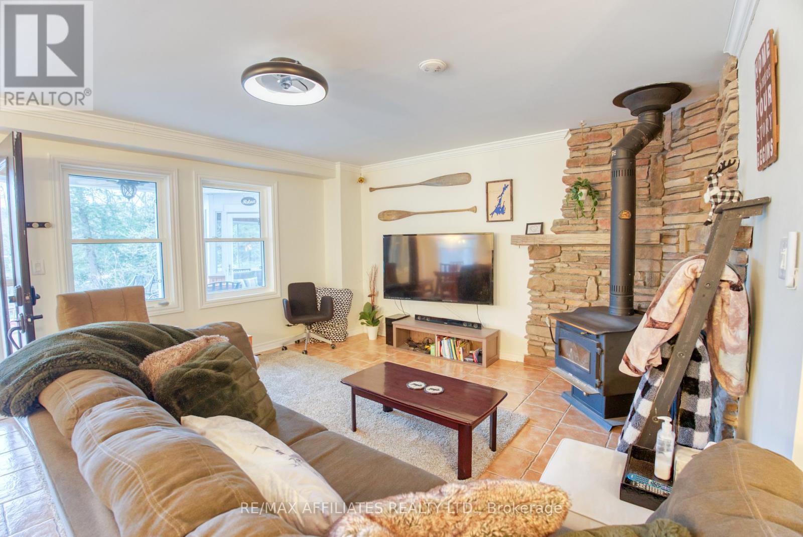 Photo 26 of 133 Swan Lane N, Rideau Lakes ON