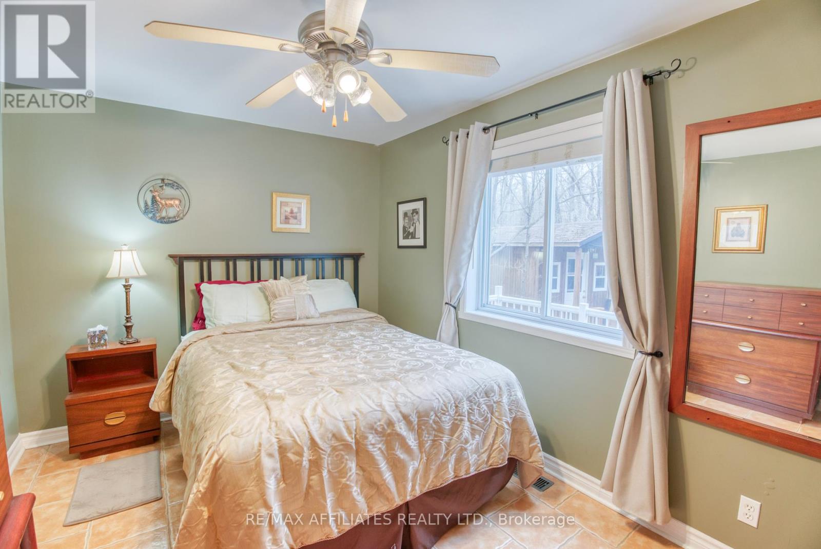 Photo 22 of 133 Swan Lane N, Rideau Lakes ON