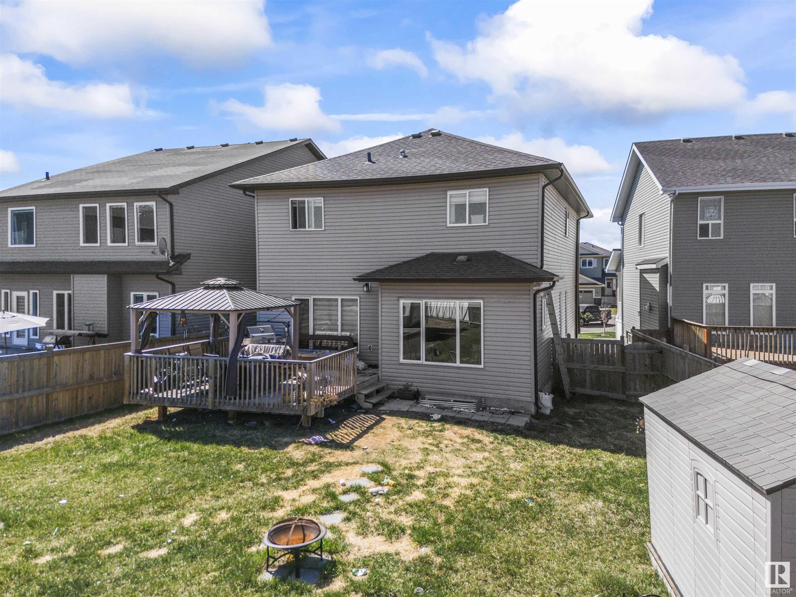 1329 32A ST NW, Edmonton