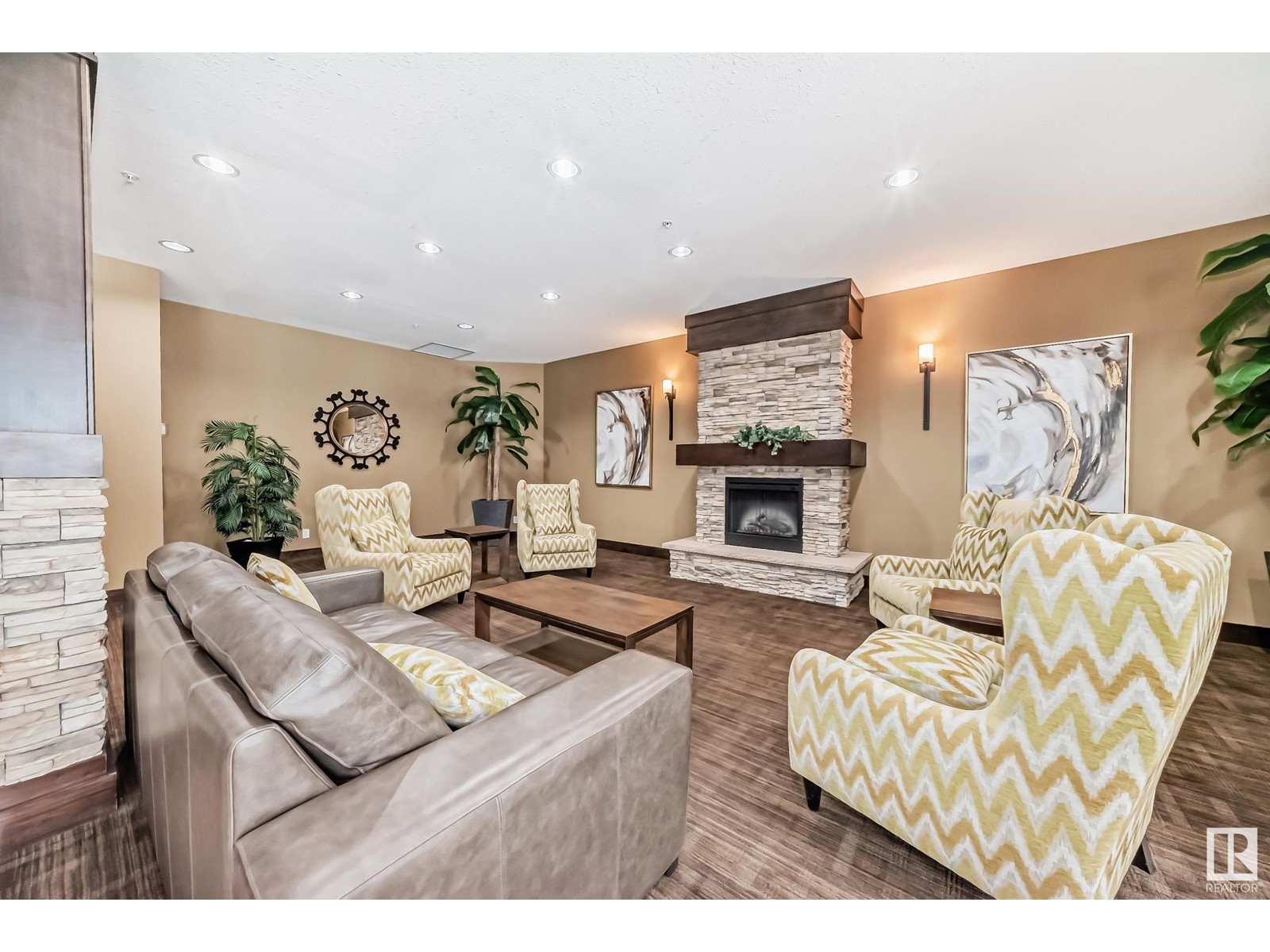 #503 10303 111 ST NW, Edmonton