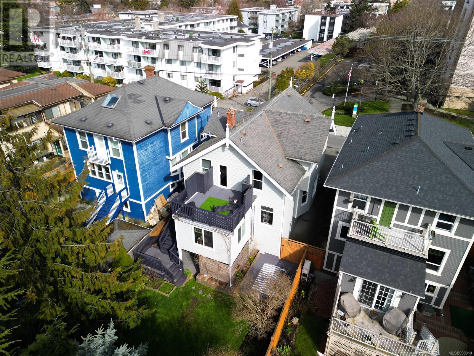Photo 39 of 329 Simcoe St, Victoria BC