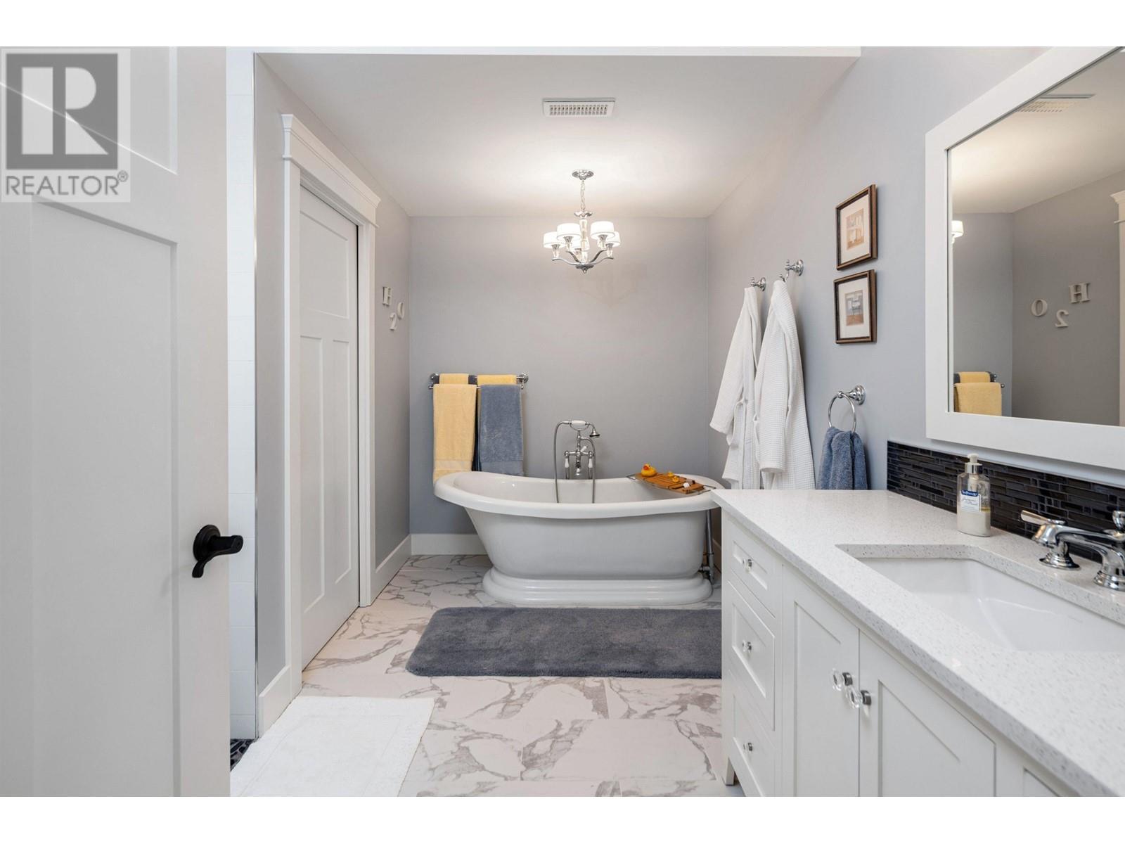 4825 BELCARRA BAY ROAD, Belcarra