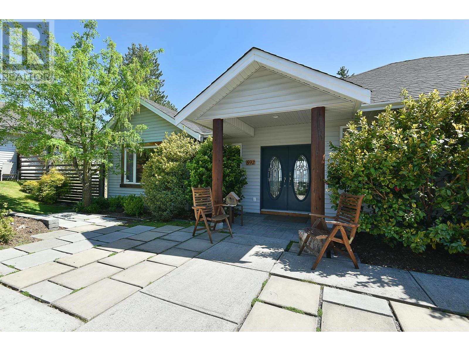 590-592 N FLETCHER ROAD, Gibsons