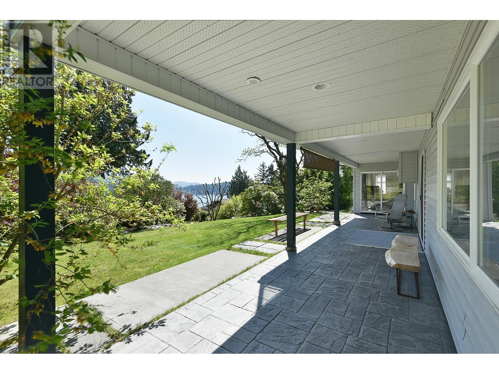 590-592 N FLETCHER ROAD, Gibsons