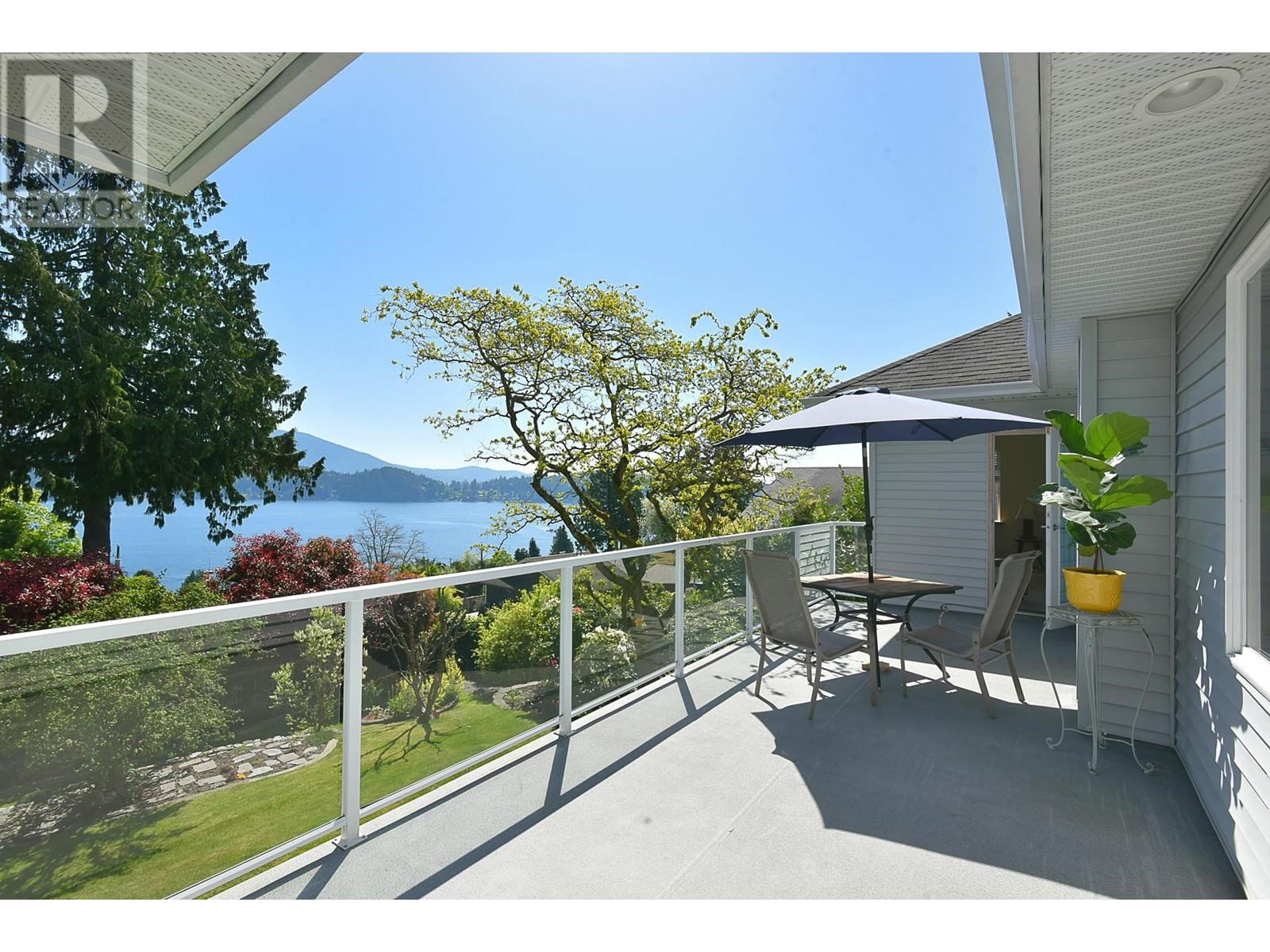 590-592 N FLETCHER ROAD, Gibsons