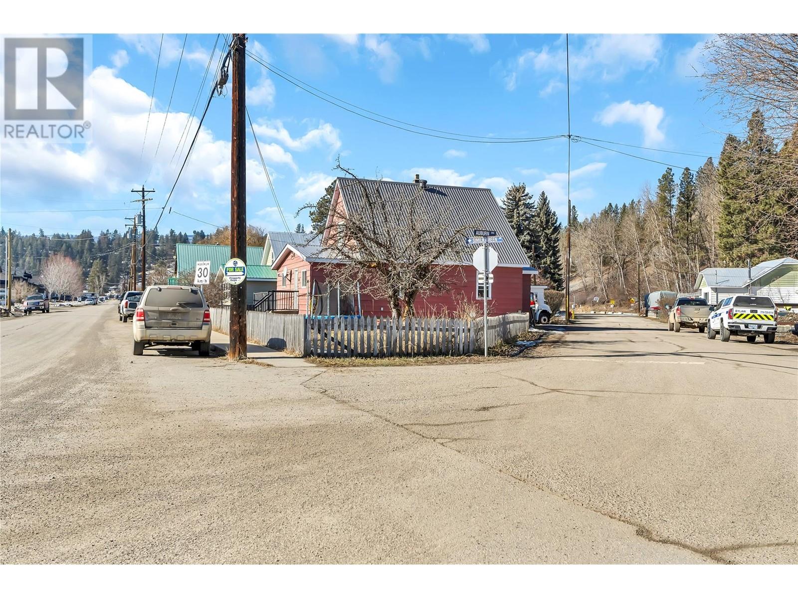 423 SIMILKAMEEN Avenue, Princeton