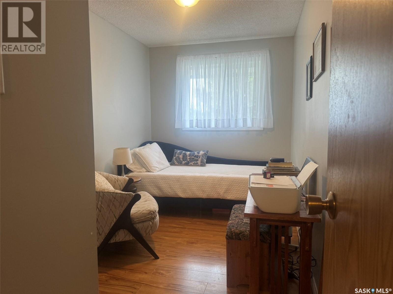 Photo 17 of 303 1808 Eaglesham Avenue, Weyburn SK