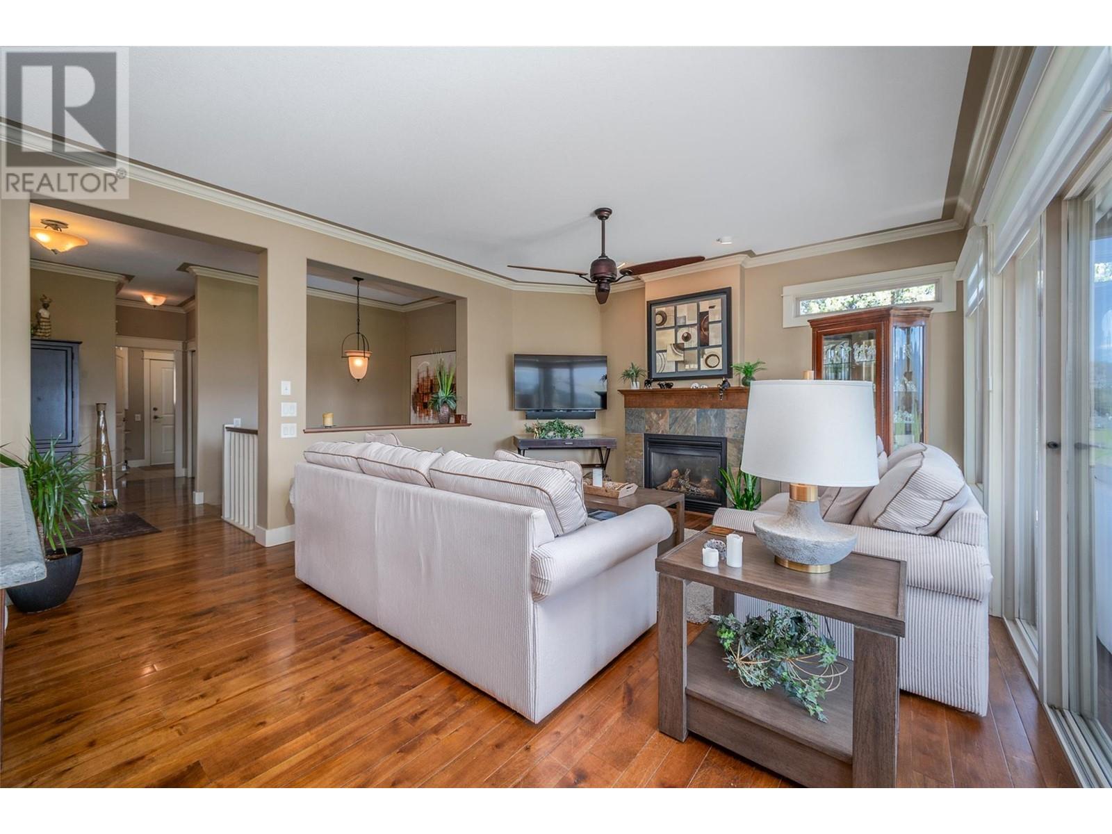  4144 Solana Place, Westbank