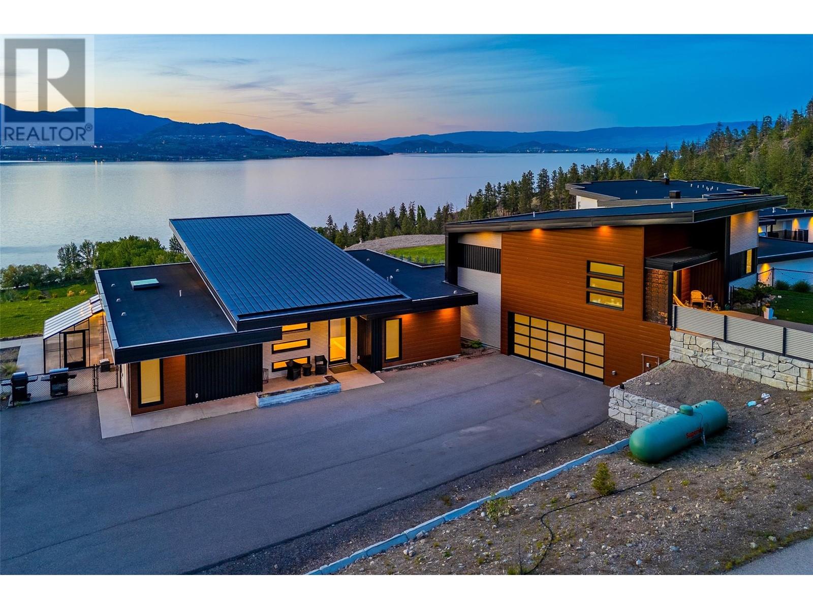 6101 Lakeshore Road, Kelowna