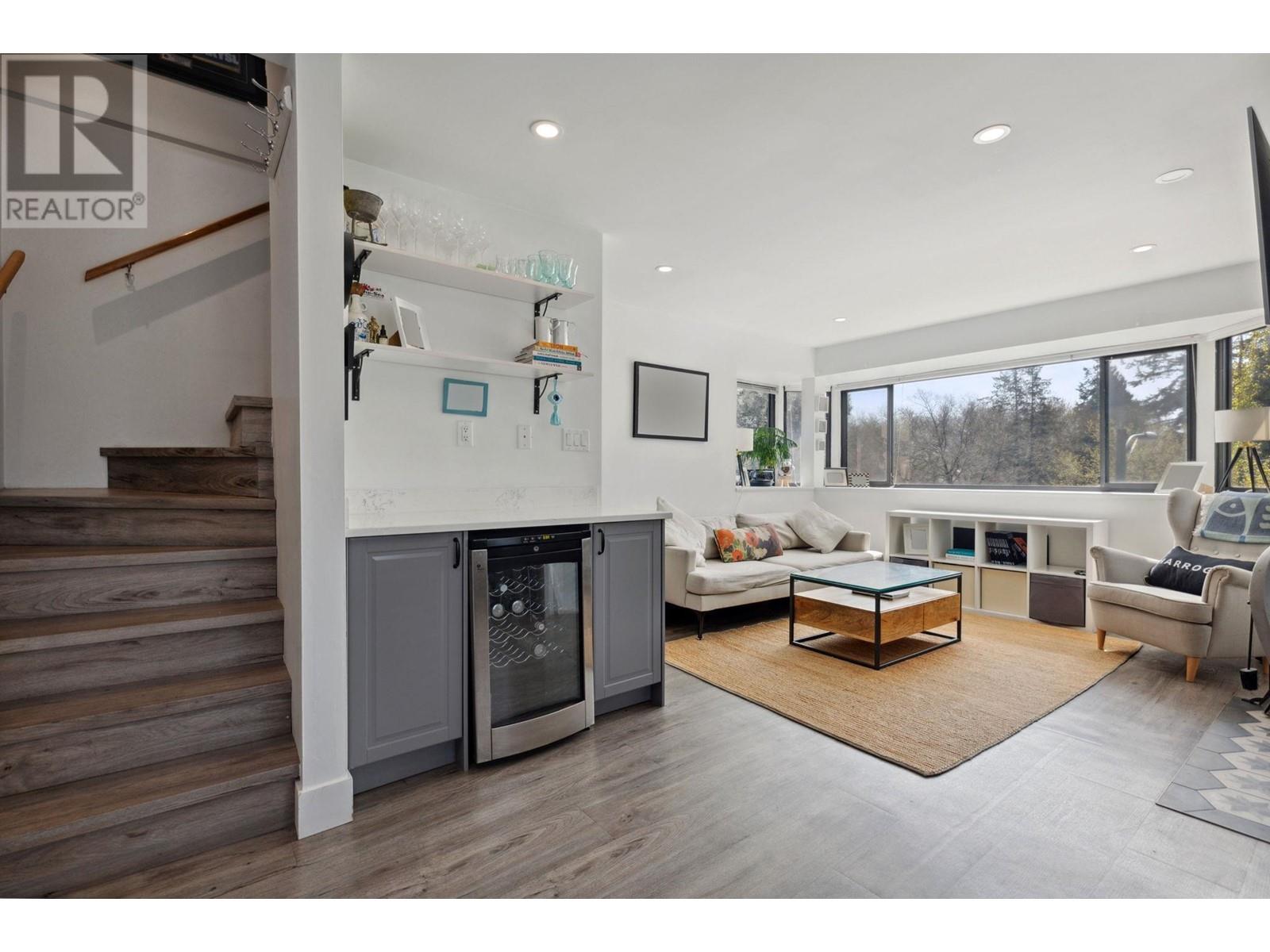20 3437 W 4TH AVENUE, Vancouver real estate listing R2995255