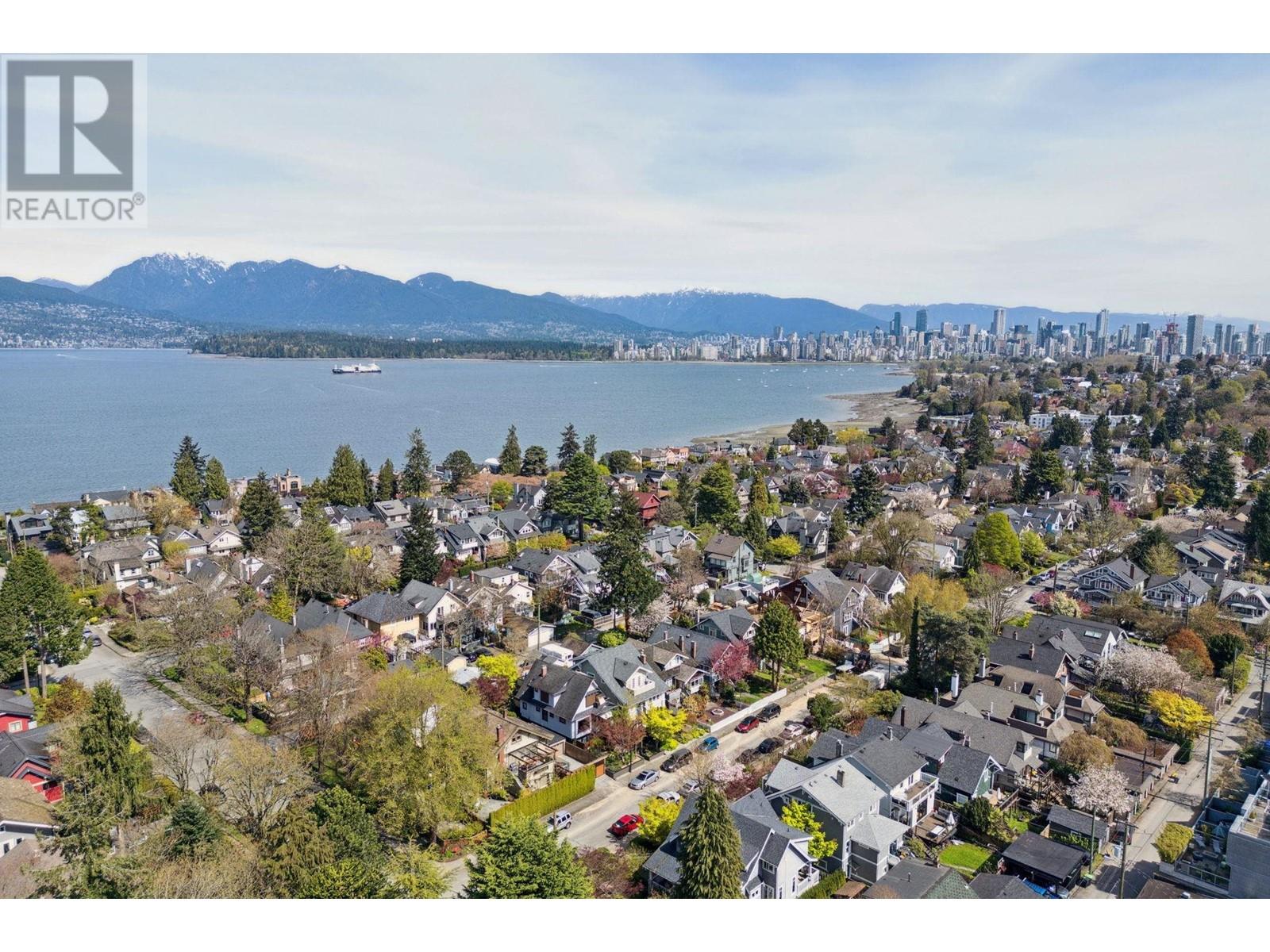 20 3437 W 4TH AVENUE, Vancouver real estate listing R2995255