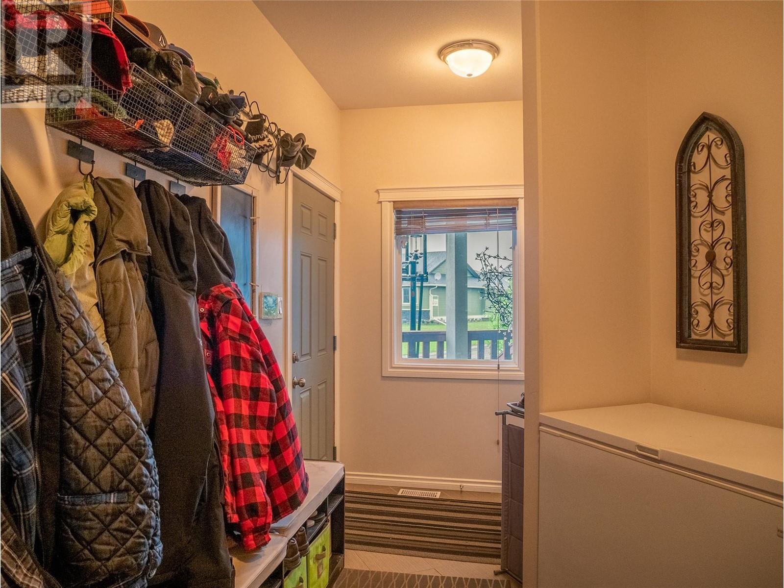805 89 Avenue, Dawson Creek