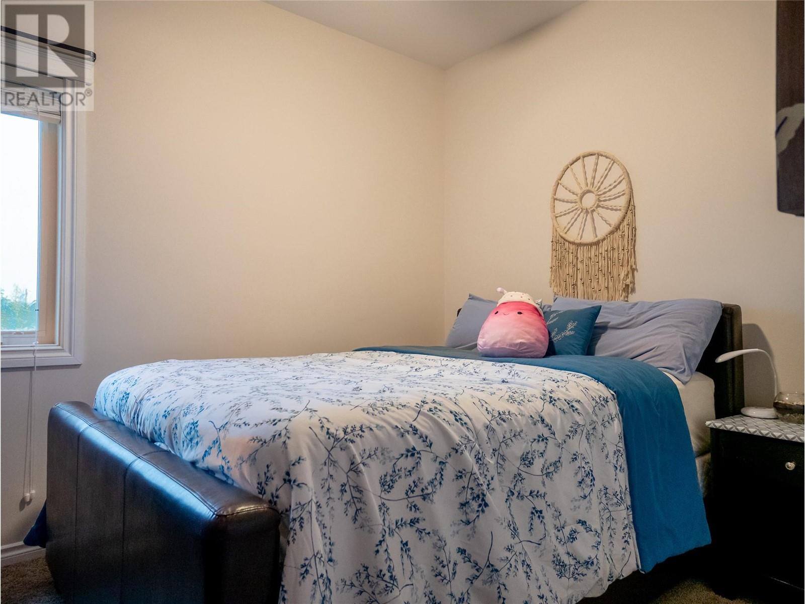 805 89 Avenue, Dawson Creek