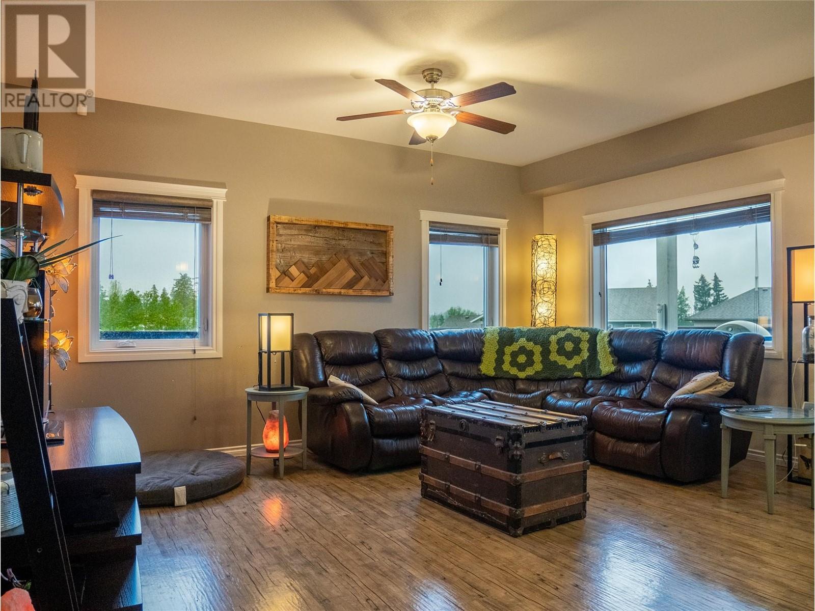 805 89 Avenue, Dawson Creek