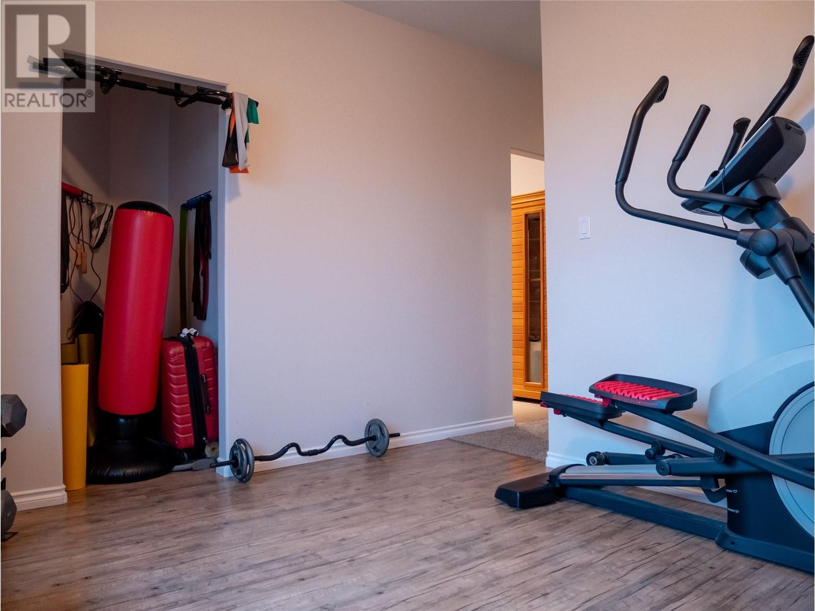 805 89 Avenue, Dawson Creek