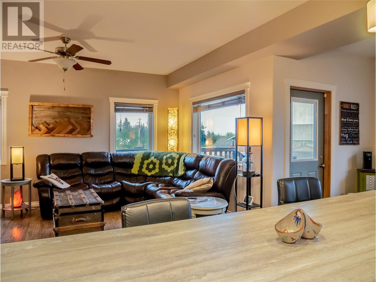 805 89 Avenue, Dawson Creek