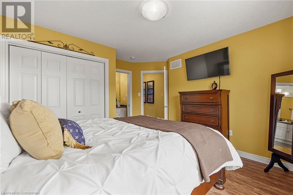 Photo 10 of 70 Willowrun Drive Unit A 2, Kitchener ON