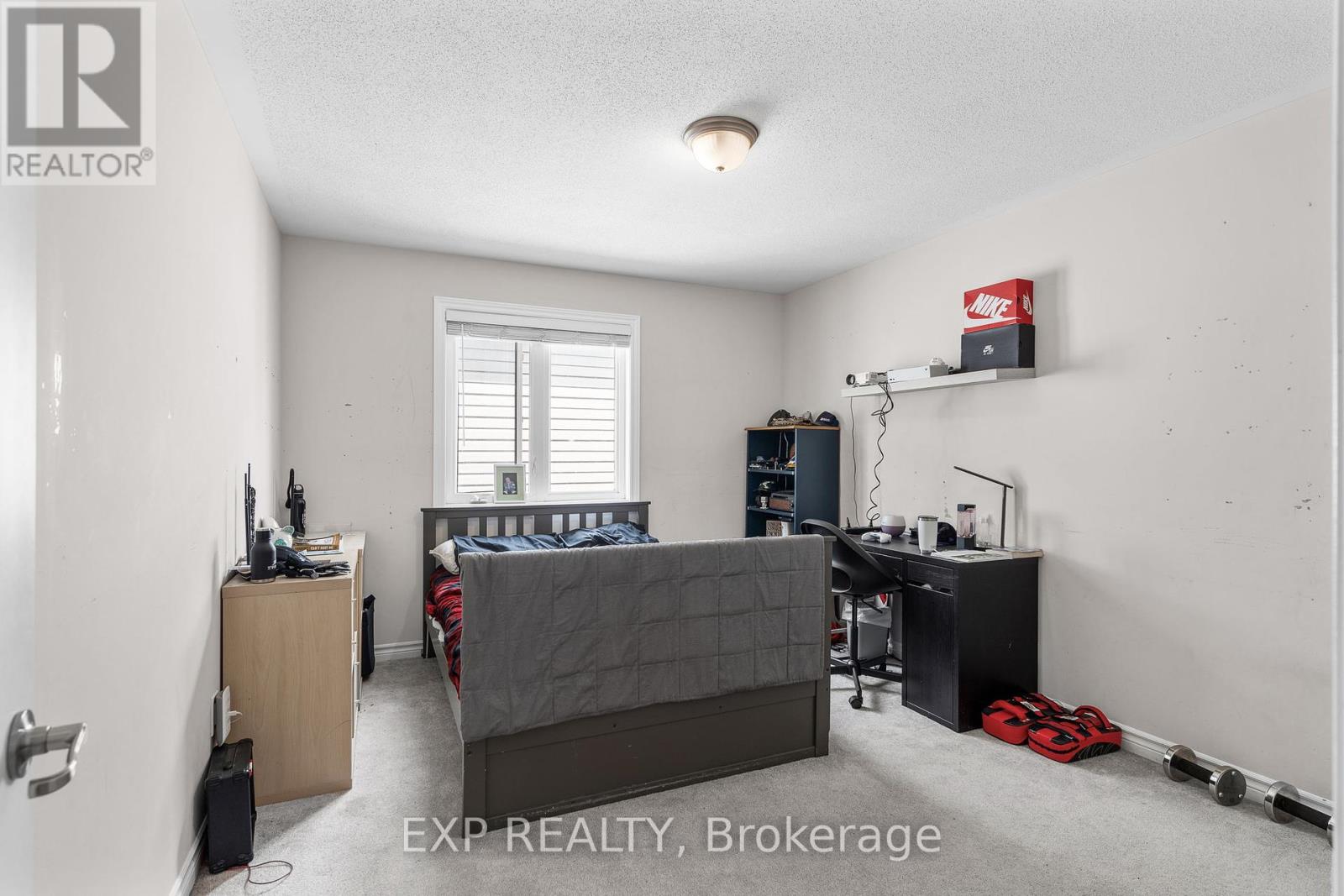 Photo 20 of 206 Ponderosa Street, Ottawa ON